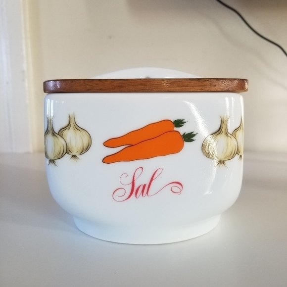 Vintage | Wall Mount Sal "Salt" Cellar - Picture 1 of 8